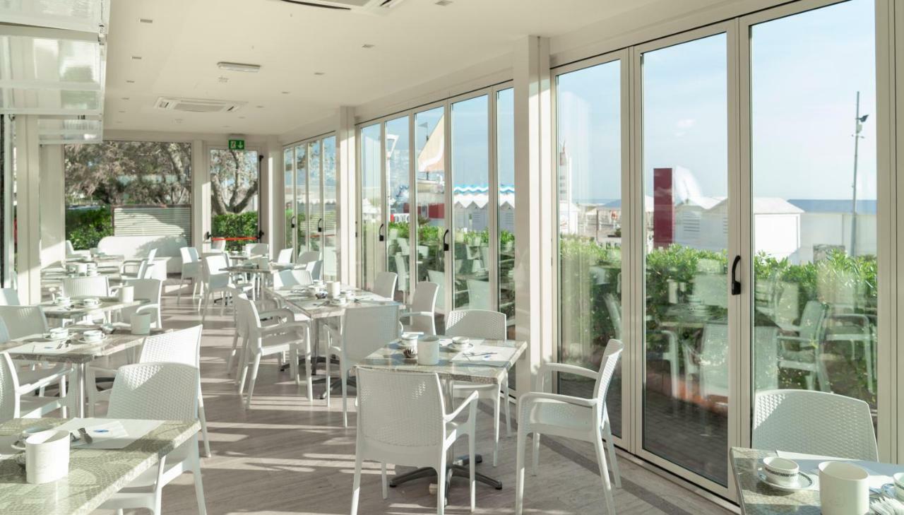Hotel Gemma Риччоне Экстерьер фото